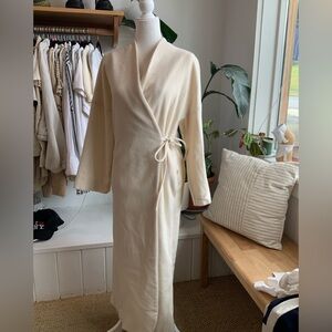 Mango Soft Cream Tie Robe